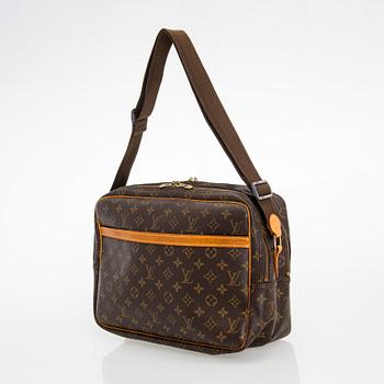 Louis Vuitton, Monogram 'Reporter GM' Shoulder Bag.