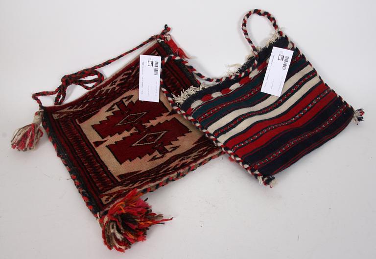 VÄSKOR 2 st, orientaliska.