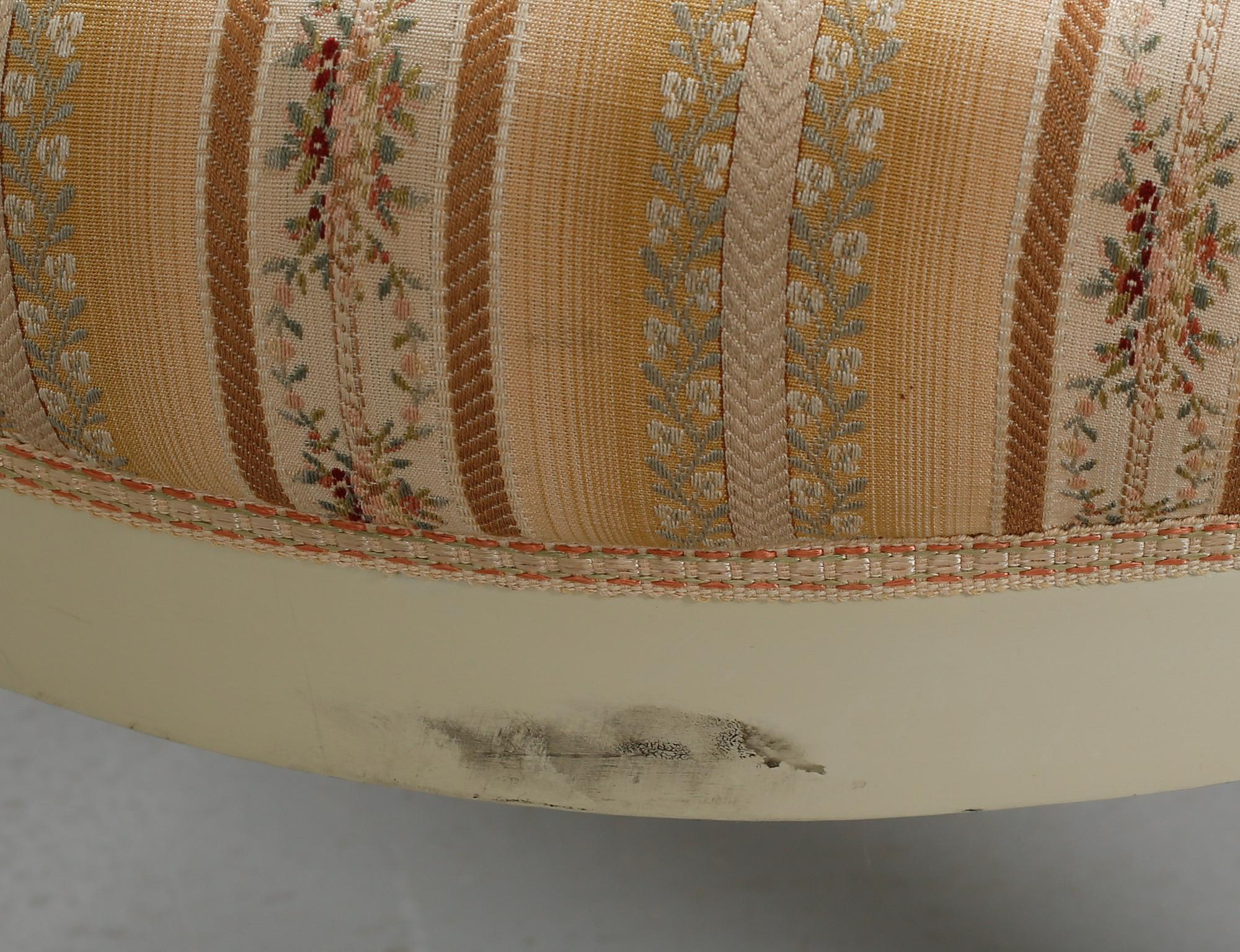 KARMSTOLAR, ett par, rokokostil, 1900-tal.