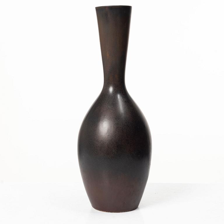 Carl-Harry Stålhane, A stoneware vase, Rörstrand.
