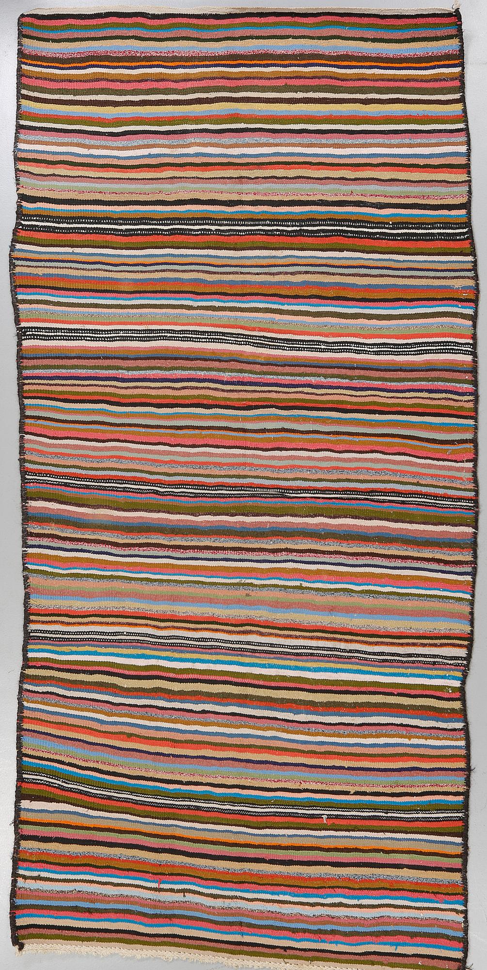 MATTA, orientalisk, modern tillverkning, ca 305x150 cm.