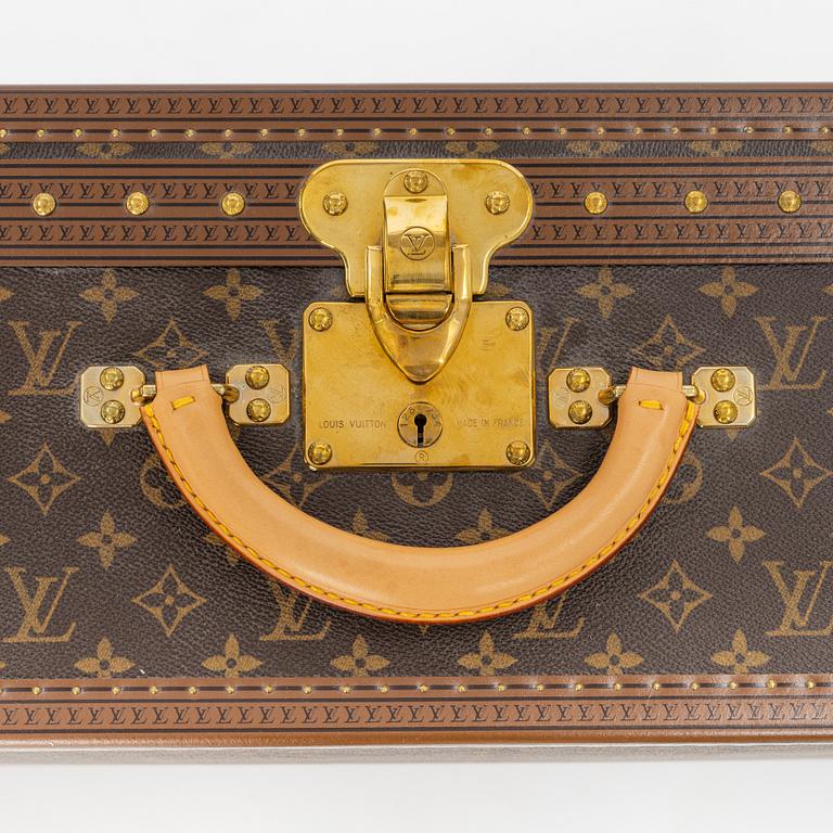 Louis Vuitton, A 'Alzer 80' travel bag, 2002.