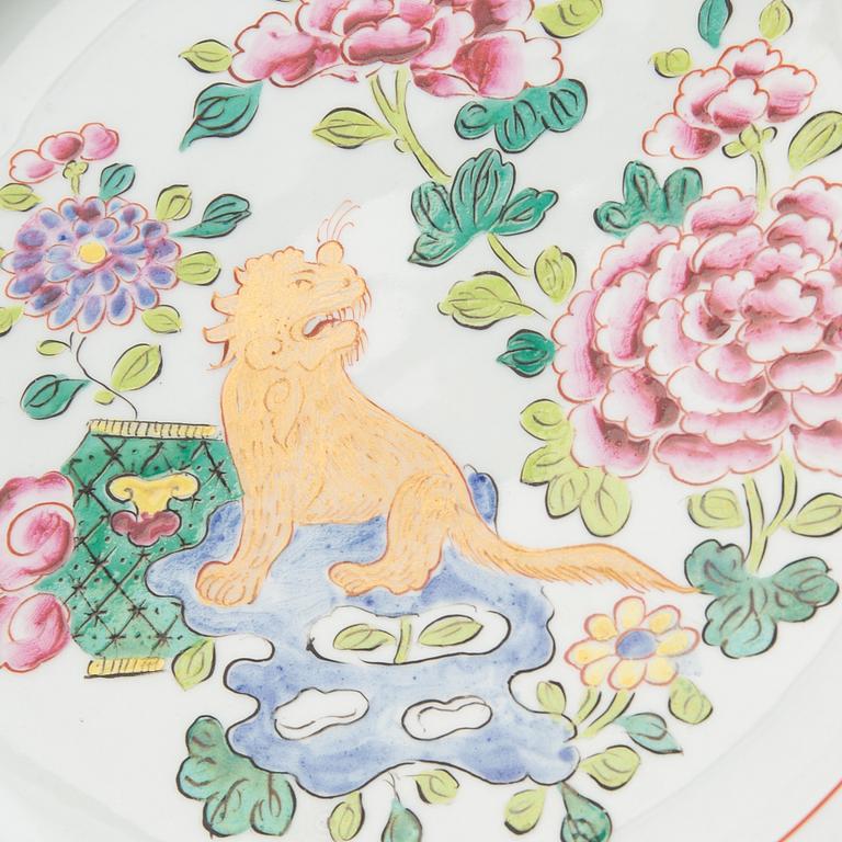 A famille rose style dish, preusmably Samson, circa 1900.
