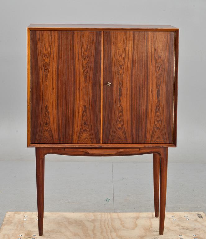 BARSKÅP, Kurt Östervig, Danmark.