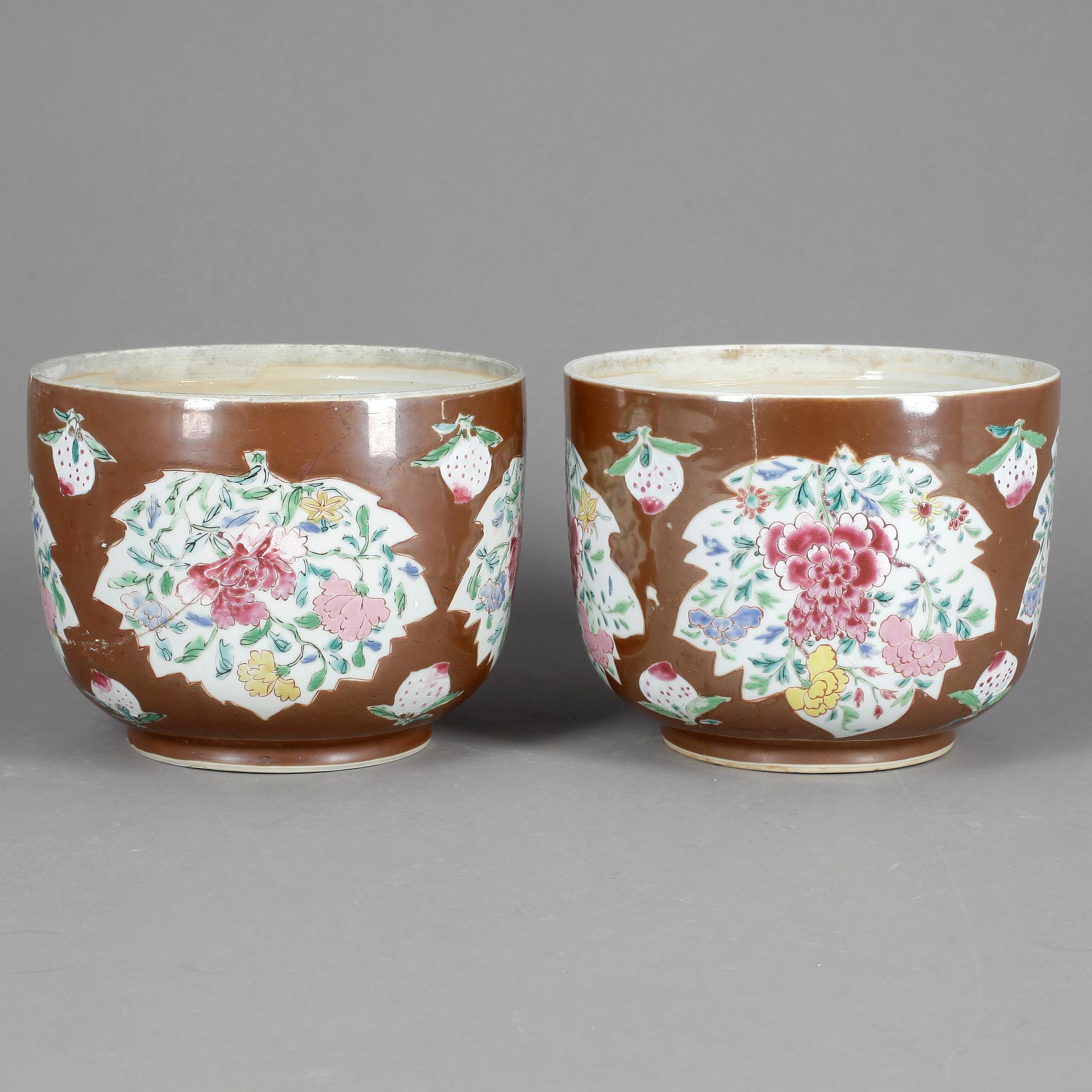 YTTERFODERR, två stycken, kompaniporslin, Qianlong 1736-95.