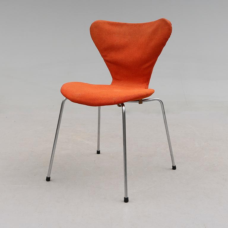 STOL, "Sjuan", Arne Jacobsen för Fritz Hansen, 1967.
