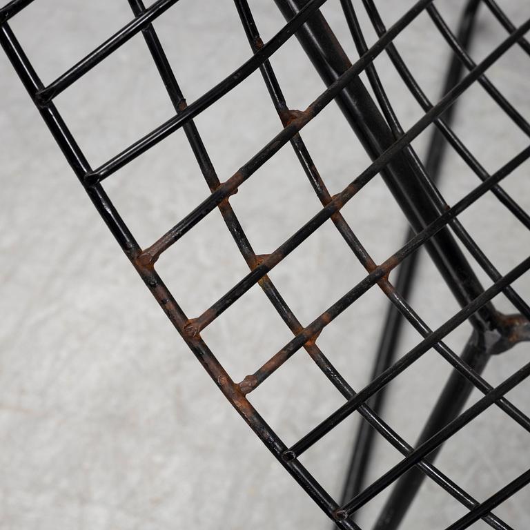 Harry Bertoia, a 'Diamond Chair', 1960s.