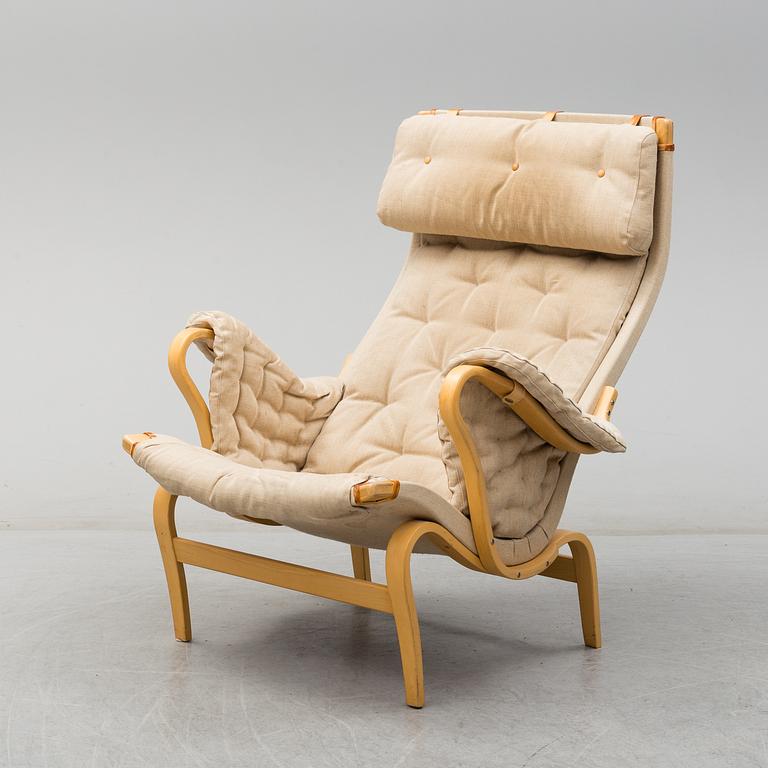 A 'Pernilla' easy chair by Bruno Mathsson for Dux, end of the 20th century.