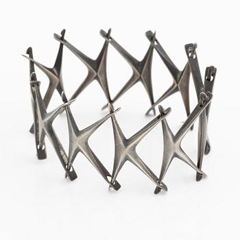 Bracelet and pendant, silver. Pendant by David Andersen, Norway.