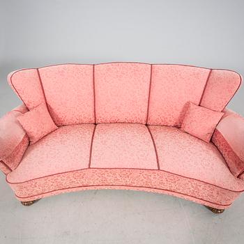 A mid 1900s three pcs sofa group.