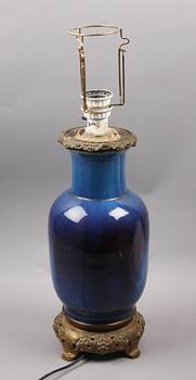 BORDSARMATUR, keramik, Kina, 1900-tal.