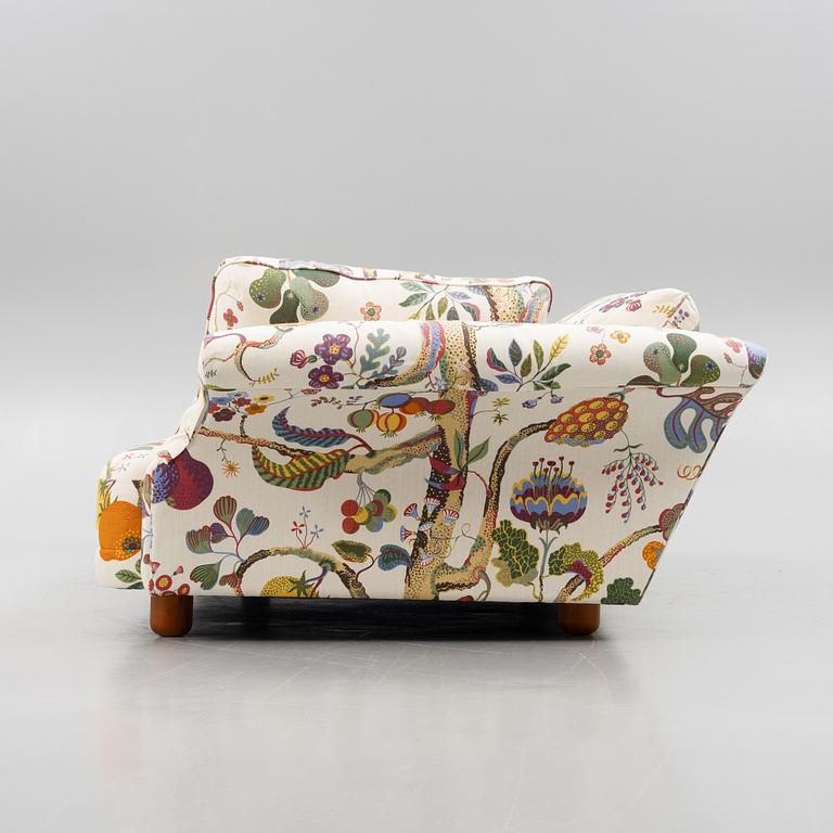 Josef Frank, a "Liljevalchs" sofa, Firma Svenskt Tenn.
