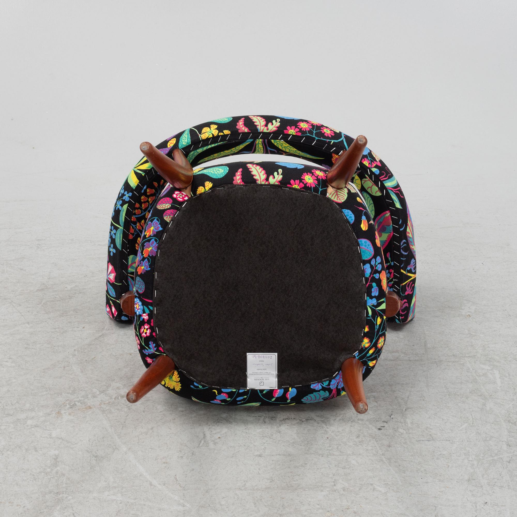 Josef Frank, karmstol, modell 966, Firma Svenskt Tenn.