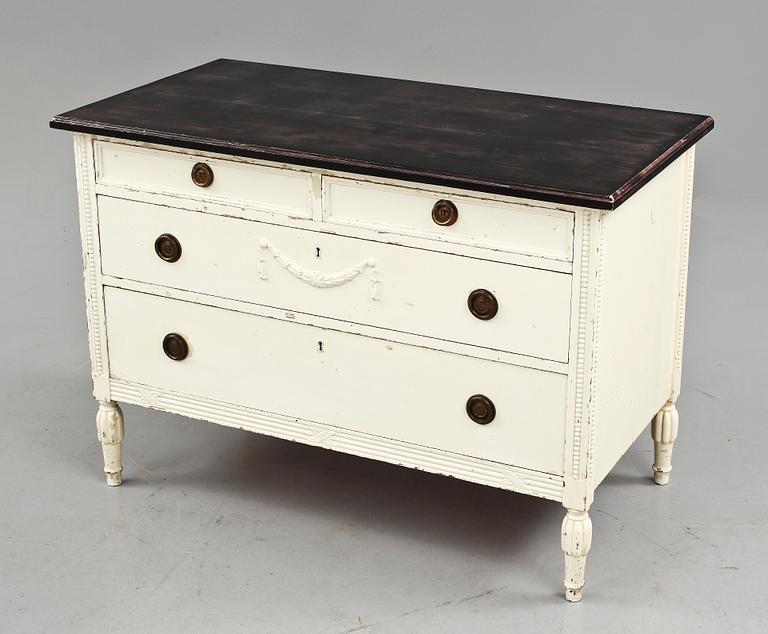 BYRÅ, gustaviansk stil, 1900-tal.