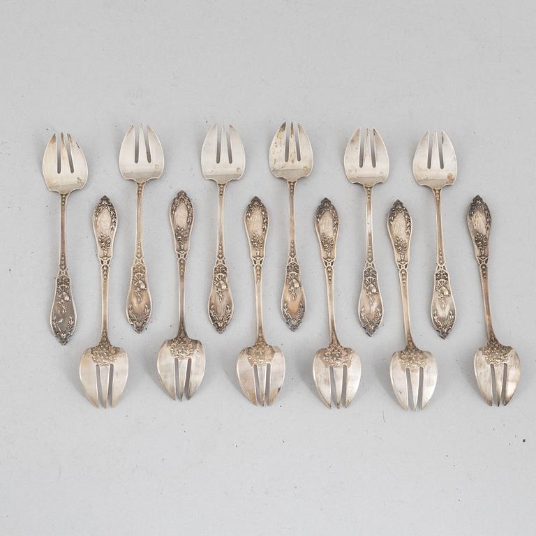 Twelve French Silver Oyster Forks, mark of Laparra & Gabriel, Paris 1902-23.