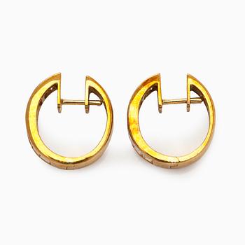 Örhängen, baguetteslipade diamanter, 18K guld.