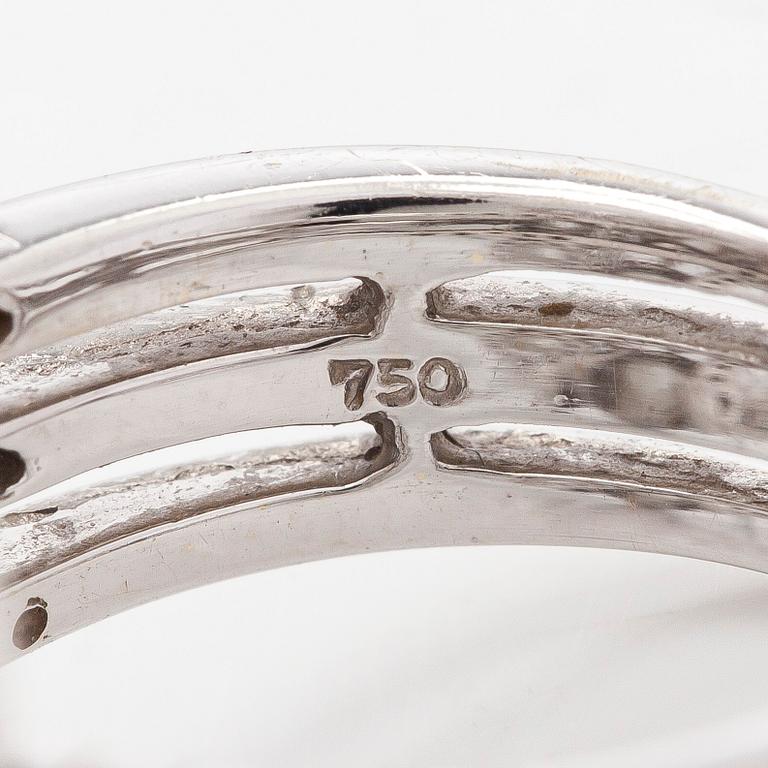 Sormus, 18K valkokultaa, ruusuhiottuja ja briljanttihiottuja timantteja.