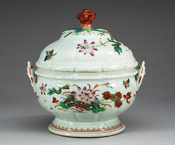 A famille rose tureen with cover, Qing dynasty, Qianlong (1736-95).
