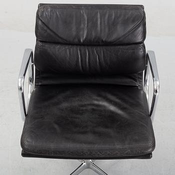 Charles & Ray Eames, an "EA 208 Soft Pad Chair", Herman Miller.