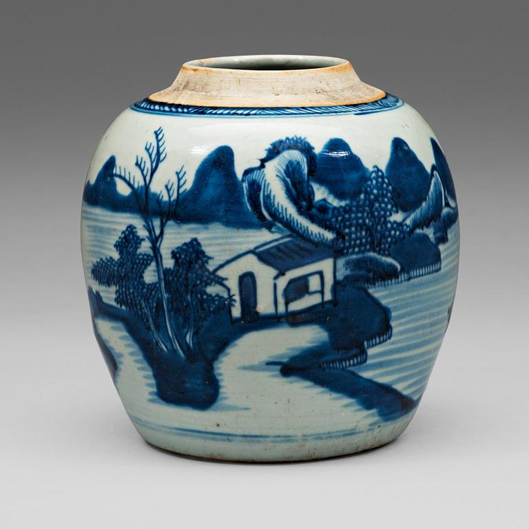 A blue and white jar, Qing dynasty, 19th Century.