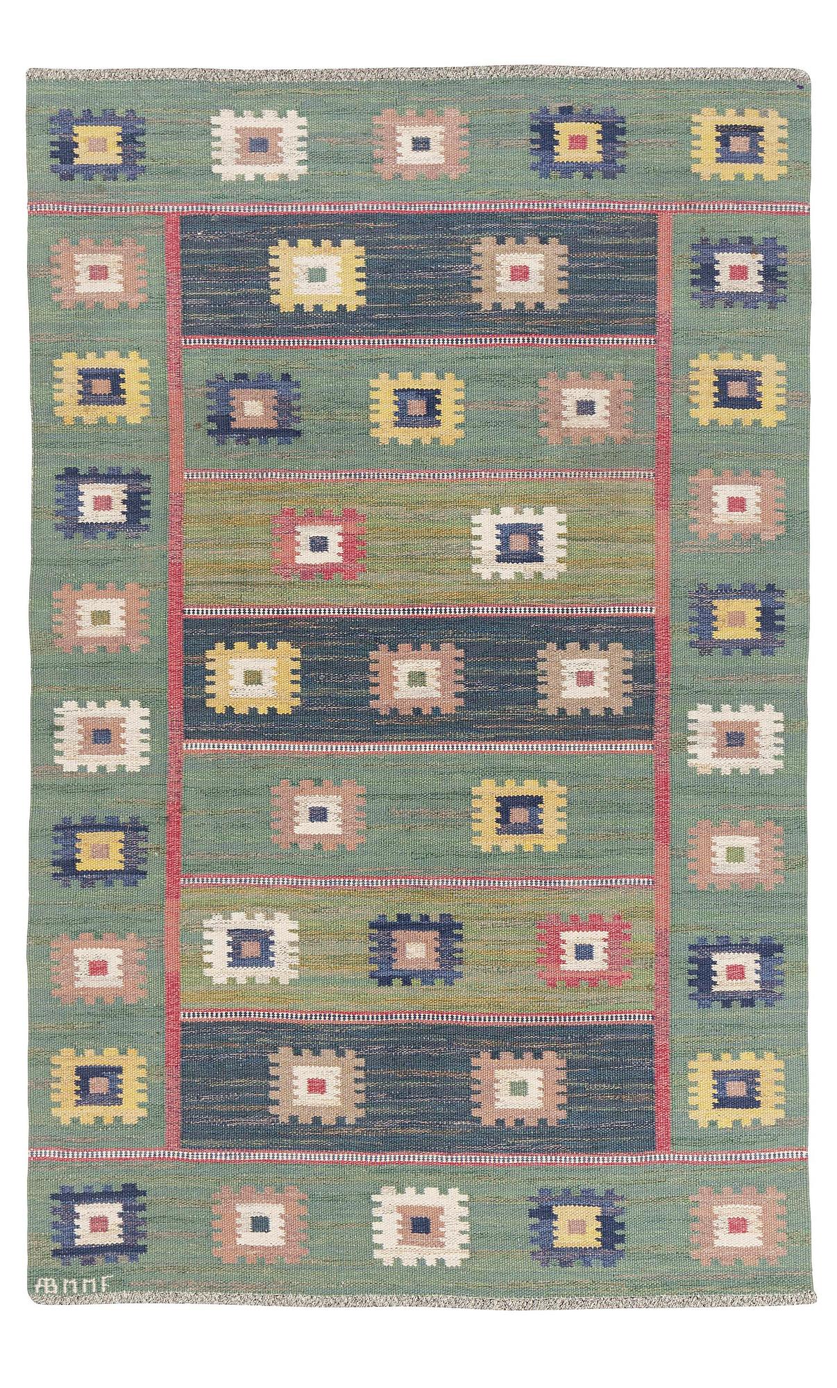 Märta Måås-Fjetterström, matta, "Grön äng", rölakan, ca 253 x 161 cm, signerad AB MMF.