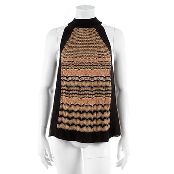 474. MISSONI m, a knitted top. Italian size 42.