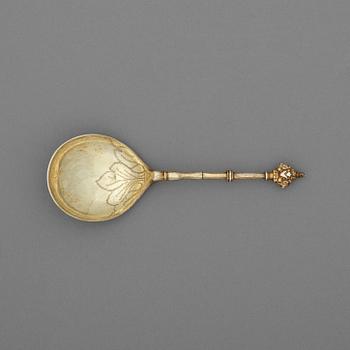 520. A Swedish 17th century silver-gilt spoon, possibly of Friedrich Richter, Stockholm 1695.