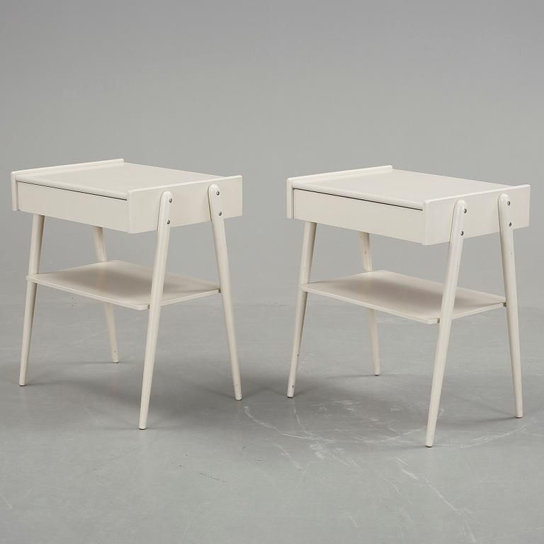 SÄNGBORD, ett par, AB Carlström & Co, Möbelfabrik, 1900-talets andra hälft.