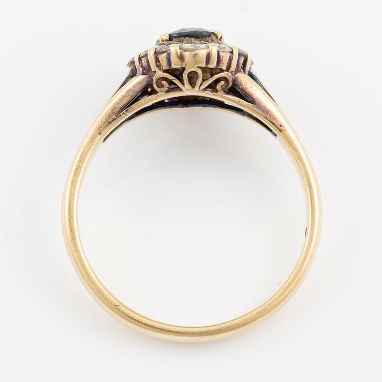 Ring, carved, 14K gold with sapphire and brilliant-cut diamonds.