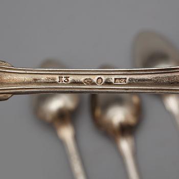 DESSERTSKEDAR, 15 st, silver, bland annat Pehr Zethelius, 1802, Stockholm. 1800-talets första hälft. Vikt ca 600 gram.