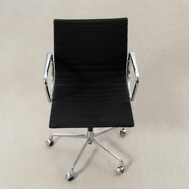 Charles & Ray Eames, office chair "EA 108" for Vitra.