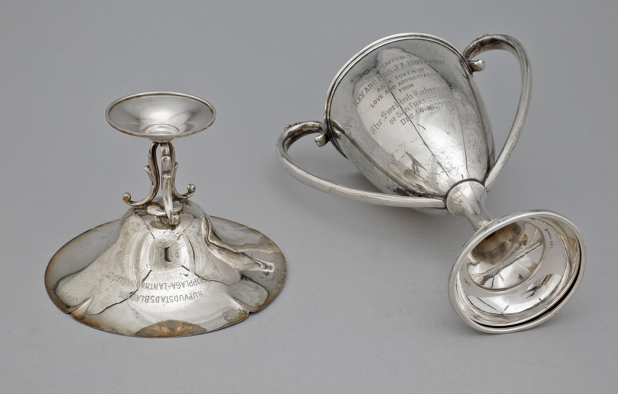 POKAL samt SKÅL, silver, Finland och USA, 1900-talets första hälft. Tot vikt ca 478g.