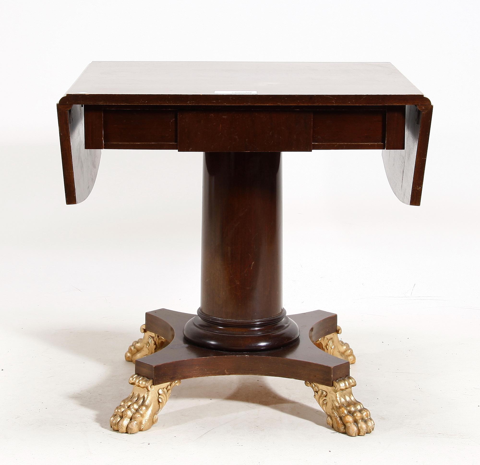 SALONGSBORD. Karl Johanstil, 1900-tal.