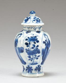 LOCKVAS, porslin, Kina, Kangxi (1662-1722).