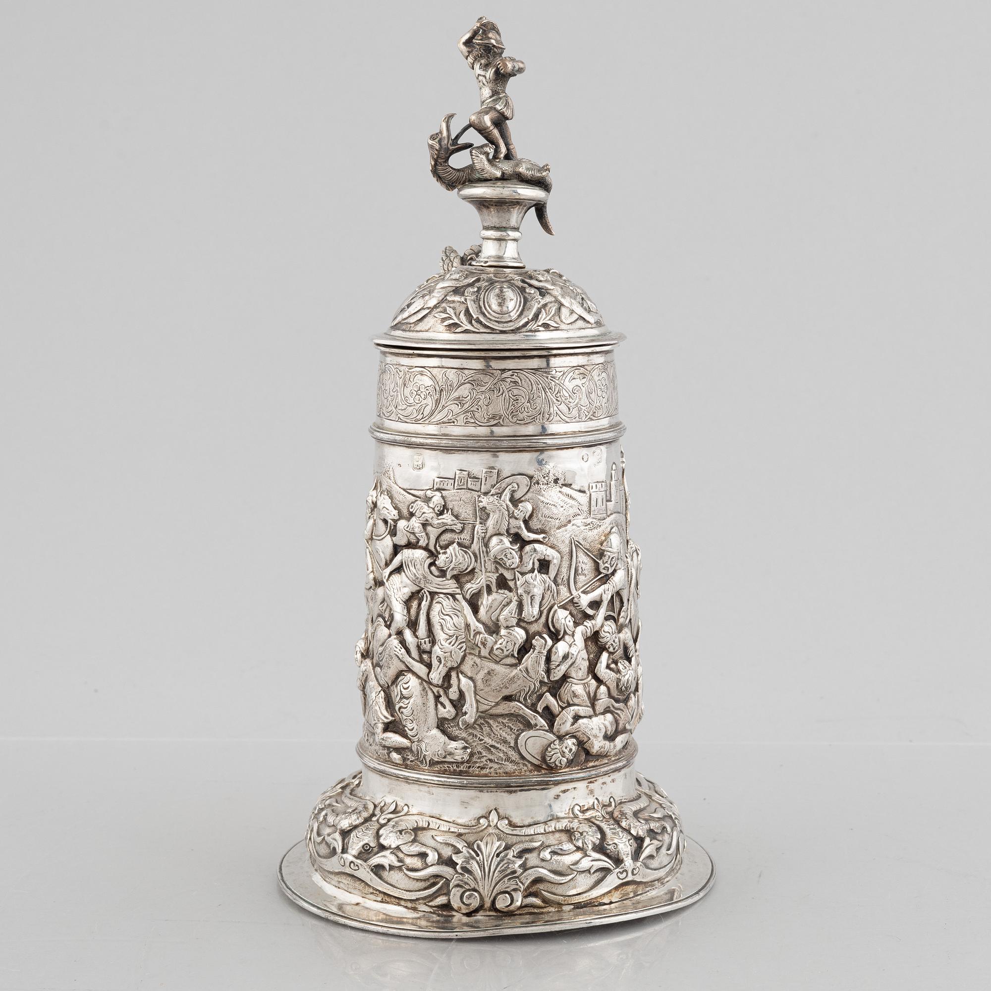 Dryckeskanna, silver, möjligen Hannover 1800-tal, importstämplad London 1878.