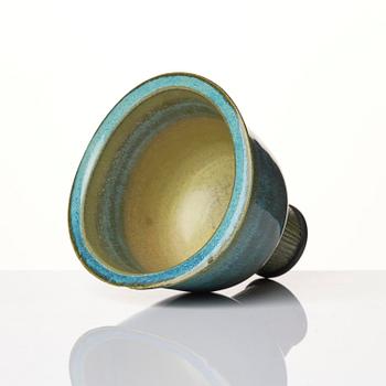 Wilhelm Kåge, a set of three Farsta stoneware footed bowls, Gustavsberg Studio 1950s.