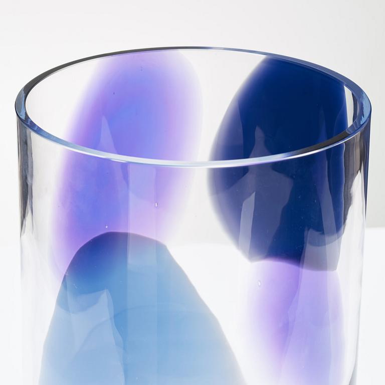 Gunnel Sahlin, a unique glass vase, Kosta Boda, Sweden.