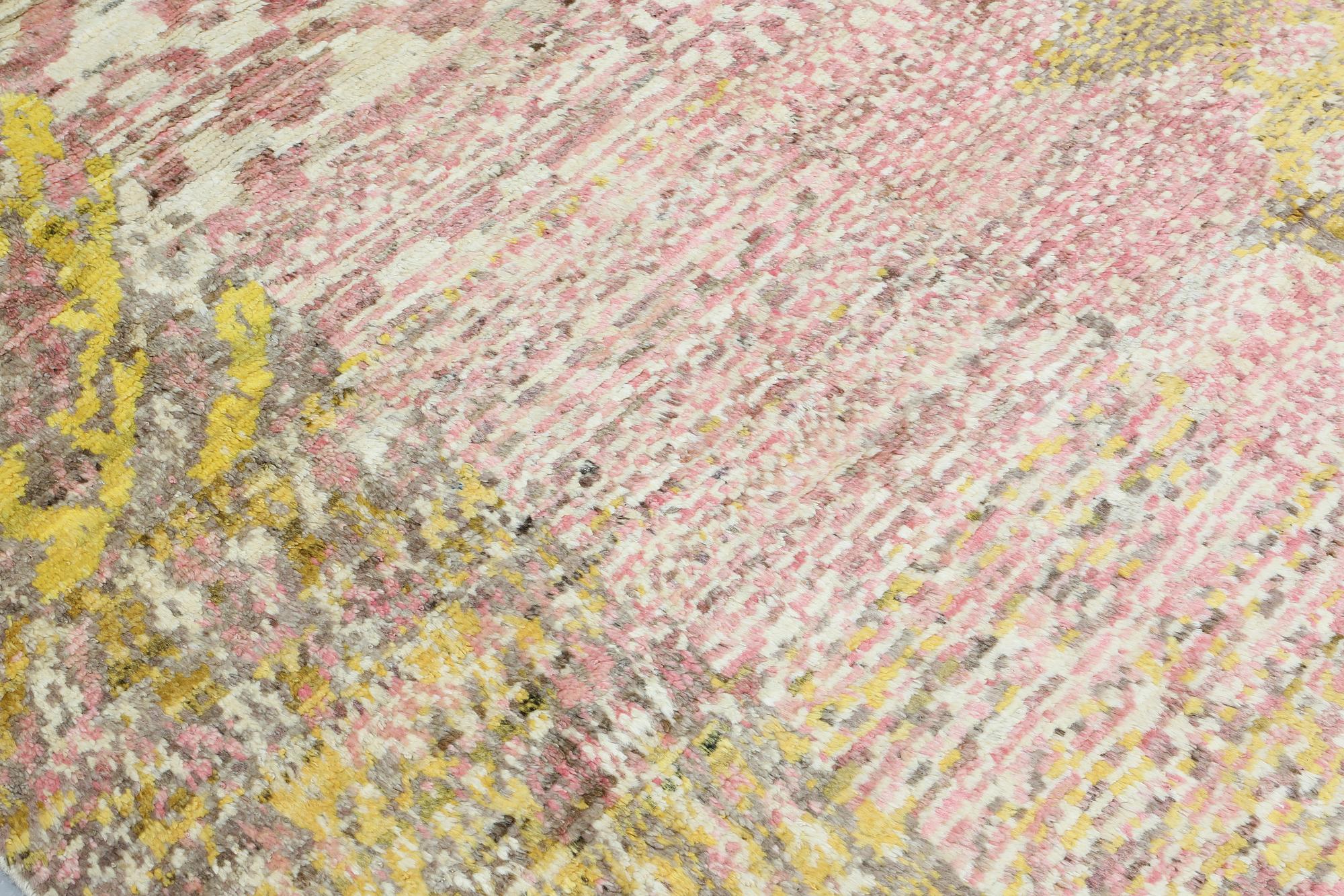 Rug, Morocco design, approx. 284 x 193 cm.