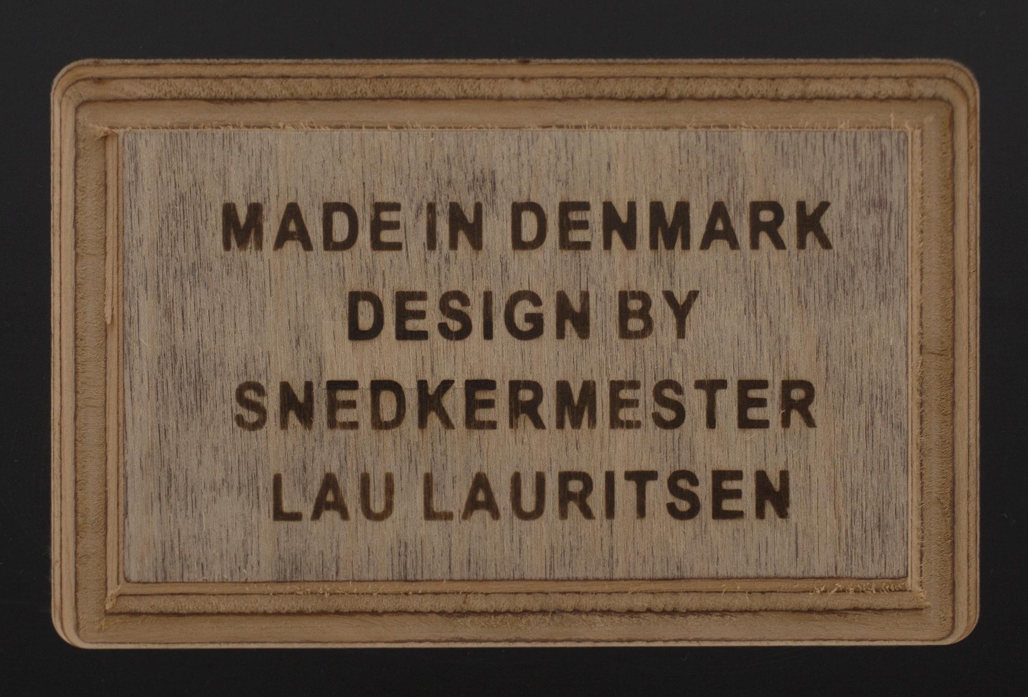 MATBORD. Snedkermester Lau Lauritsen, Danmark, 2000-tal.