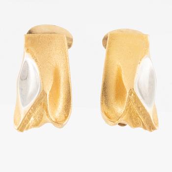 Lapponia, a pair of earrings, 18K gold with white metal likely platinum, Finland 1988.