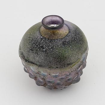 Bertil Vallien, a unique iridescent sand cast glass vase, Boda, Sweden, no 3097.