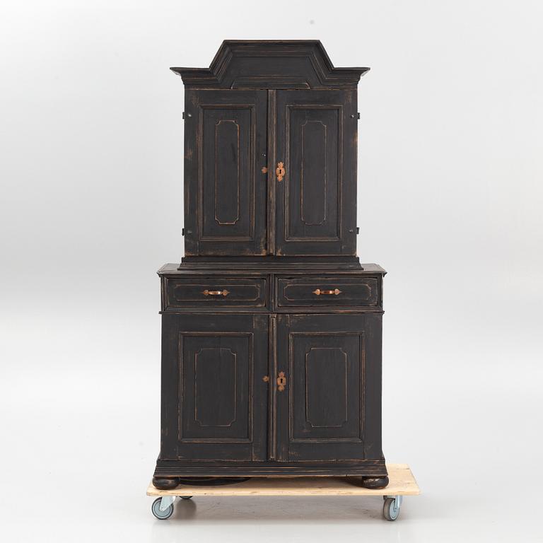 A 18th/19th Century Cabinet.