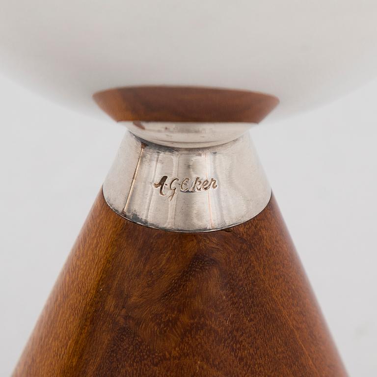ANNA-GRETA EKER, A set of a silver and mahogany sugar bowl and cream jug, Auran Kultaseppä, Turku 1962.
