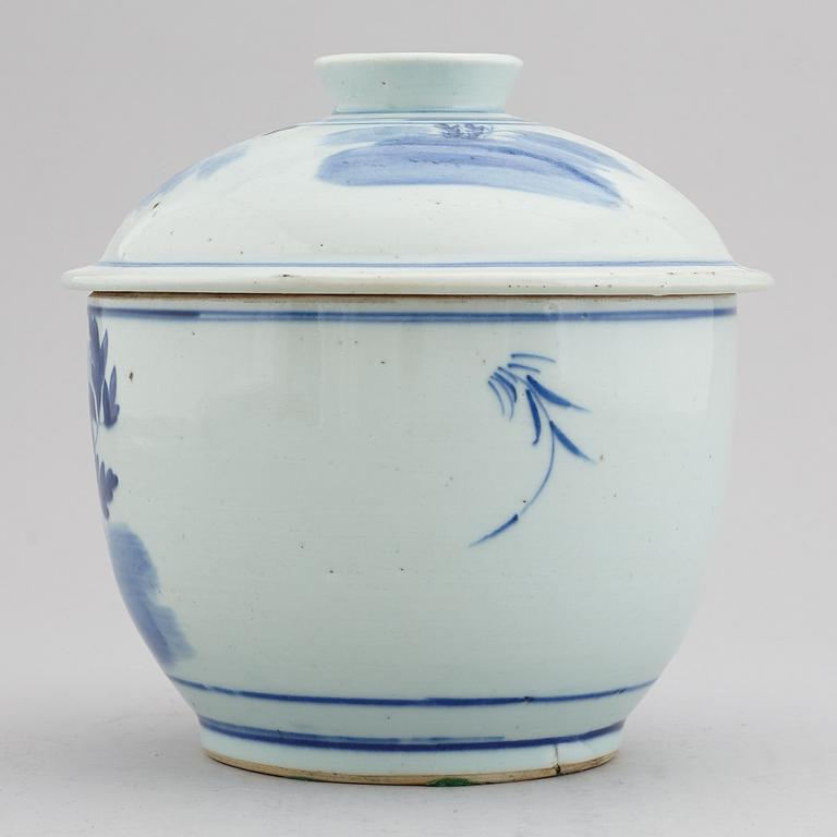 A set of Chinese porcelain, 19/20 Century.