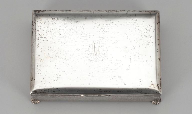 CIGARRETUI, silver, Kultakeskus, Tavastehus 1935. Vikt 594 g.