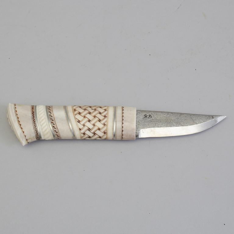 OLLE LUNDMARK, a Sami reindeer horn knife, signed OL.