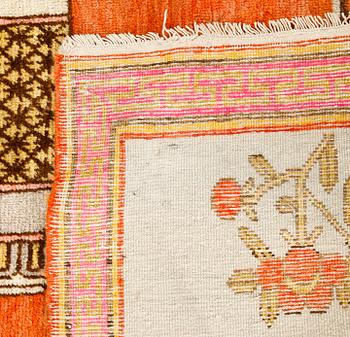 MATTA, Semiantik Östturkestansk, Khotan, ca 218x140 cm.