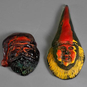 FIGURER, 2 st, glas, Kjell Engman, Kosta Boda, signerade, en daterad 2005.