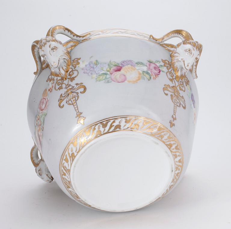 YTTERFODER, porslin, 1900-tal.