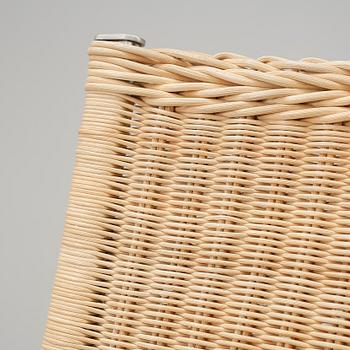 FÅTÖLJ, "PK-22", Poul Kjaerholm, Fritz Hansen, 2000.